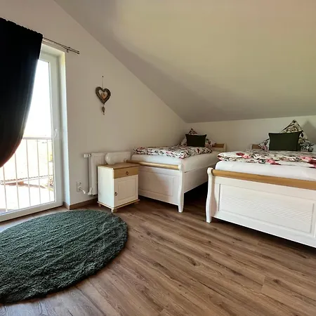 23 Neu Erbaute Mit Schloss- Und Panoramablick Halblech