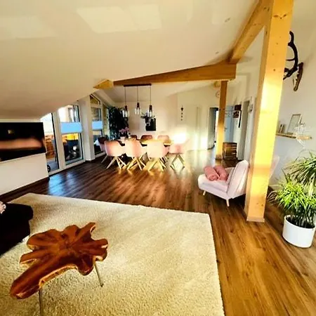23 Neu Erbaute Mit Schloss- Und Panoramablick Apartment *